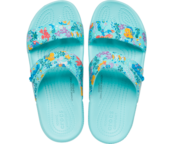 Hardly used Disney iconic croc comfort.  unisex-adult Classic Sandal . Vera Bradley Crocs Classic Disney x Vera Bradley Little  main image 2