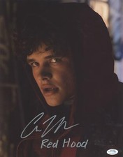 Curran Walters "Titans" AUTOGRAPH Signed 'Red Hood' 11x14 Photo D ACOA