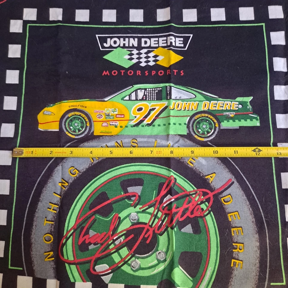 Painel de tecido de travesseiro de algodão John Deere Motorsports 18" X 44" preto e marrom  - Imagem 4 de 4