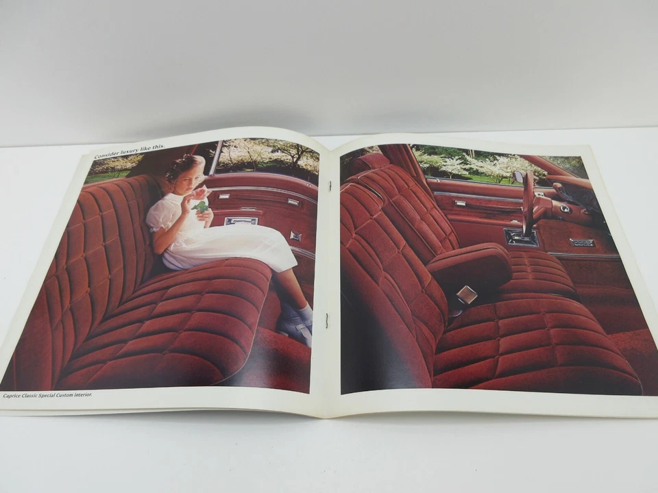 1982 Chevrolet Caprice Classic & Impala Sales Brochure Catalog - Image 4 of 4