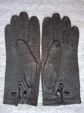 Vintage Genuine Peccary Pigskin Leather Ladies Gloves Gray Wrist Button Closure