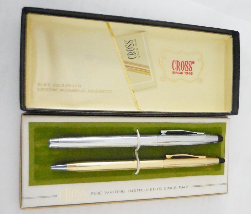 VINTAGE GOLD FILLED CROSS PEN AND PENCIL SET BEAUTIFUL DESIGN