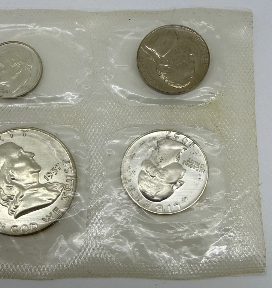 1957 U.S Mint P Uncirculated 5 Coin Set 1c, 5c, 10c, 25, 50c Sealed - Image 4 of 4