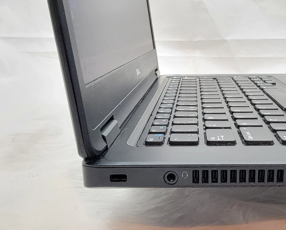 Dell Latitude E5450 - i5 5th Gen - 16GB RAM - 250GB SSD - 14" - HDMI - Win 11 Pr - Image 4 of 4