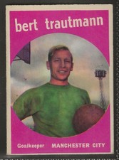 A&BC-FOOTBALL 1960 BLACK BACK-#11- MANCHESTER CITY - BERT TRAUTMANN