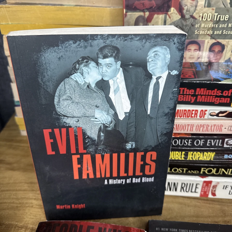 Lot Of 23 True Crime Books Anne Rule Serial Killers Cold Cases Murder Paperback Foto 4 de 4