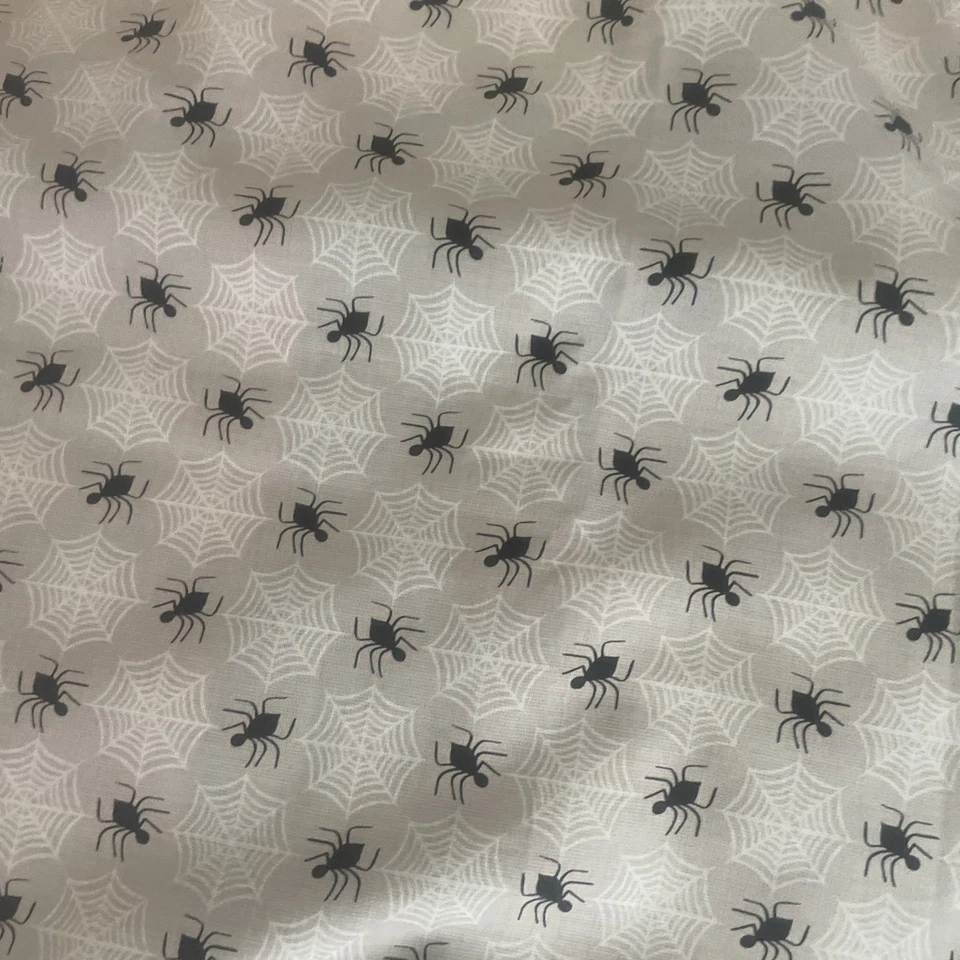 Black Spiders & webs fall Halloween inspired collection huge lot Henry glass fab - Image 4 of 4