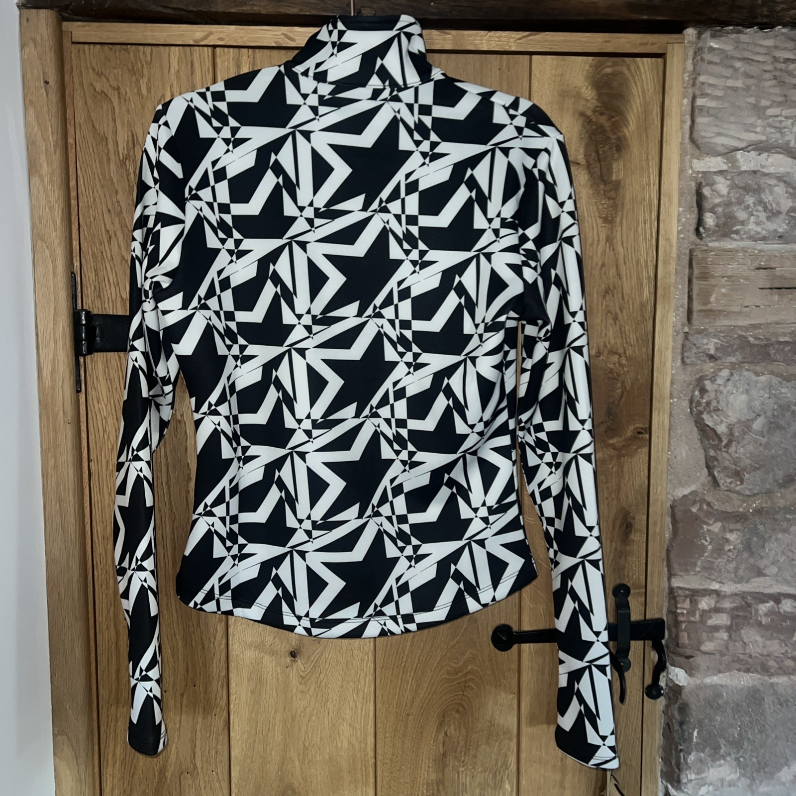 Perfect Moment X H&M Turtle Neck Ski Top S Base Layer BNWT thumbnail 10