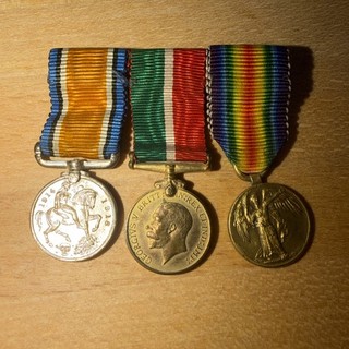 WW1 BRITISH WAR VICTORY MINIATURE MEDALS ORIGINAL