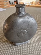 Antike Pilgerflasche/Flachmann aus Zinn 1895 mit Verzierungen