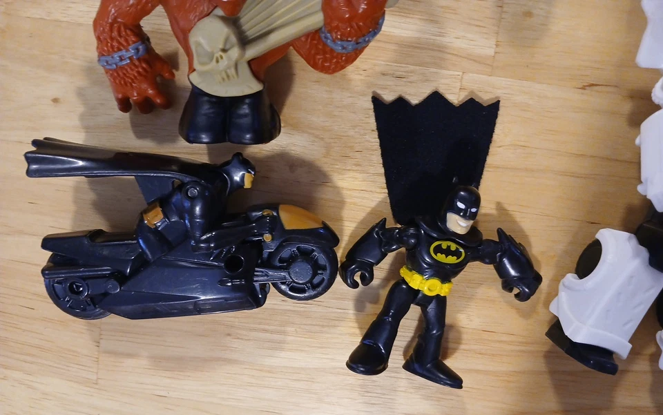 Экшн-фигурки Batman Ninja Turtle Ironman Skylander трансформер McDonalds старые - Изображение 4 из 4