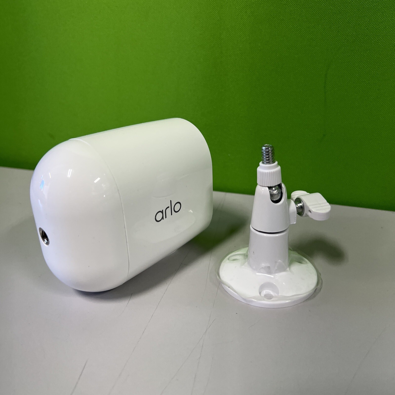Arlo Essential Spotlight WireFree Addon Camera VMC2030100NAS