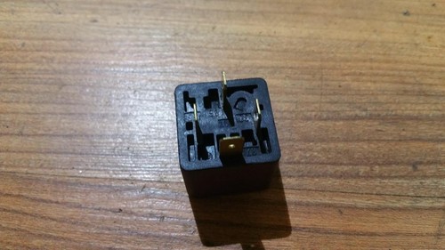 Opel Corsa 1995 Relay module 0332019452, 90464759 #95310-59