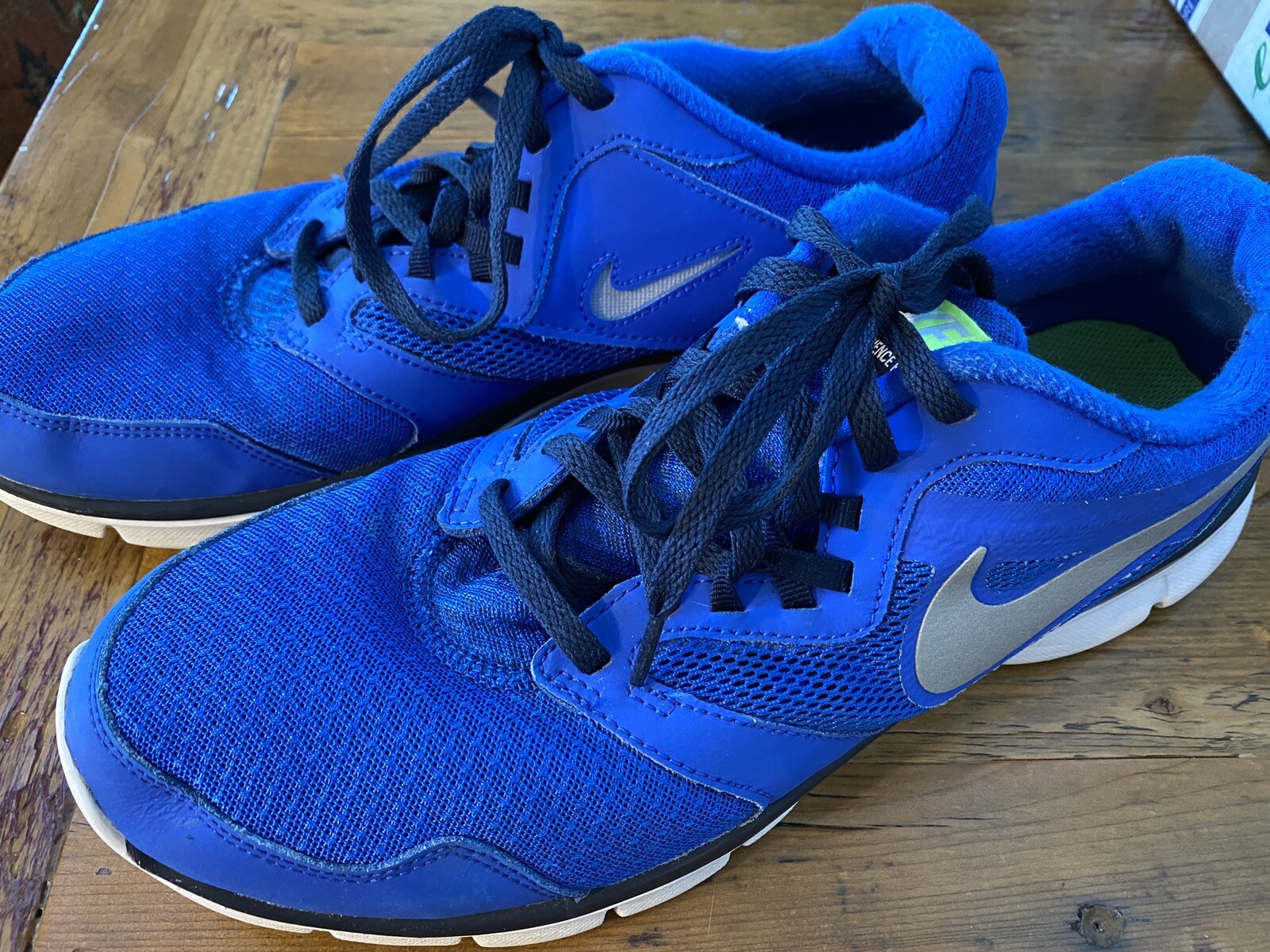 nike air nike hiking shoes womens