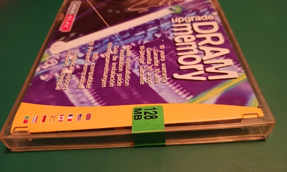 Dane-Elec Samsung 128MB 800MHZ 184-pin Rambus Memory MR16R0728BN1-CK8 - Image 3 of 4