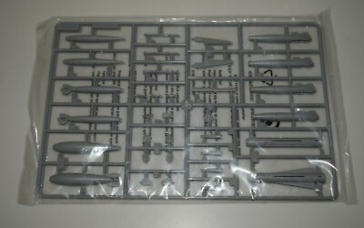 TRUMPETER AV-8B N/A HARRIER II 02285  PARTS  SPRUE Hx2-AGM65+MK-117+MORE 1/32