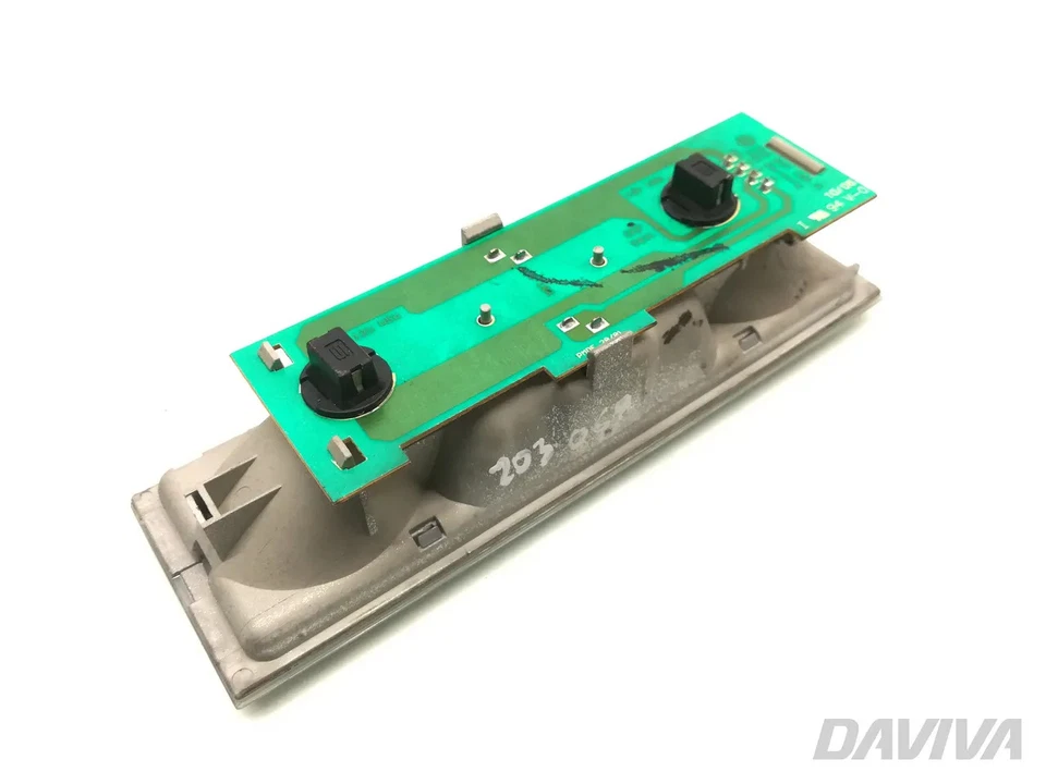 VW Touareg Lampe de lecture sur le toit avant Devant Centre Haut 2007 SUV 4/5dr - Photo 4/4