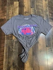 Queen Of The Road Rowdy Crowd Clothing Graphic Western Tee Size 2X  Brand New