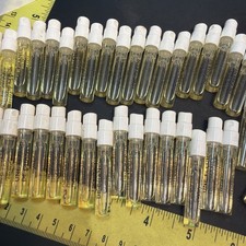 Une Fleur De Chanel Eau de Toilette spray sample 0.05oz - no card bottle only!