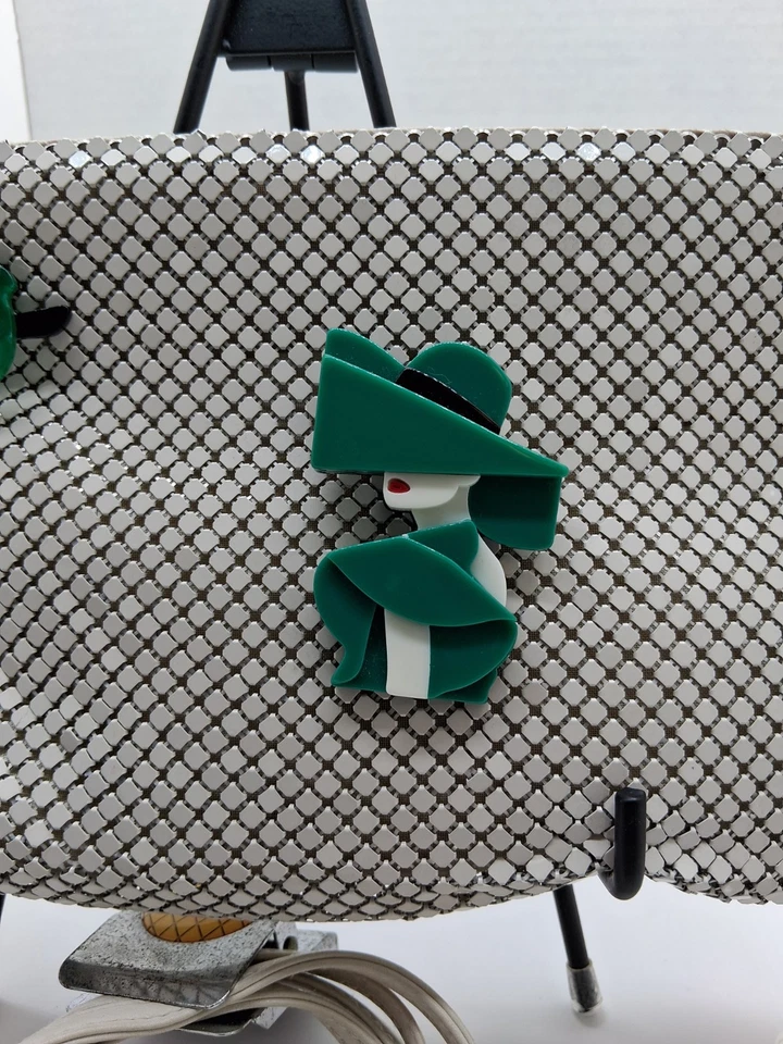 Vintage Whiting And Davis Clutch Bag Off White Whimsy Pins Extra Strap Nice Bag - Image 2 of 4