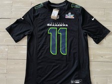 Ultimate Seattle Seahawks Collector and Super Fan Gift Guide 39