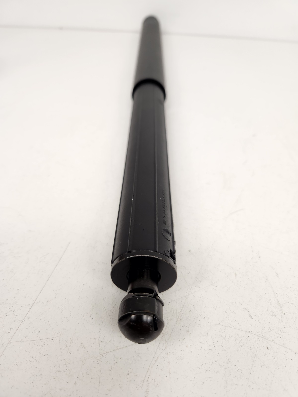 McLaren MP4-12C 2012-2014 Strut assembly