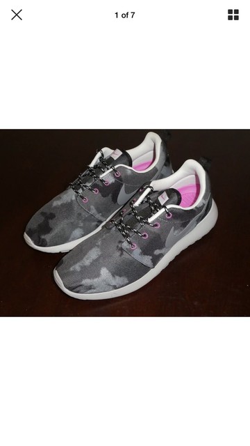 nike roshe one print women's shoe