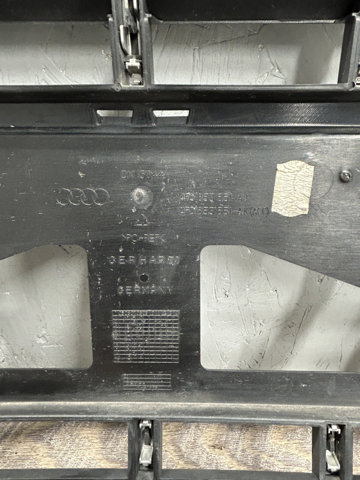 Genuine Audi S6 2005-2011 Front Grille Chrome Black 4F0-853-651-AJ  See VIDEO