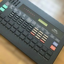 YAMAHA RX7 Rhythm Programmer Drum Machine MIDI Made in Japan w/ Adapter Tested