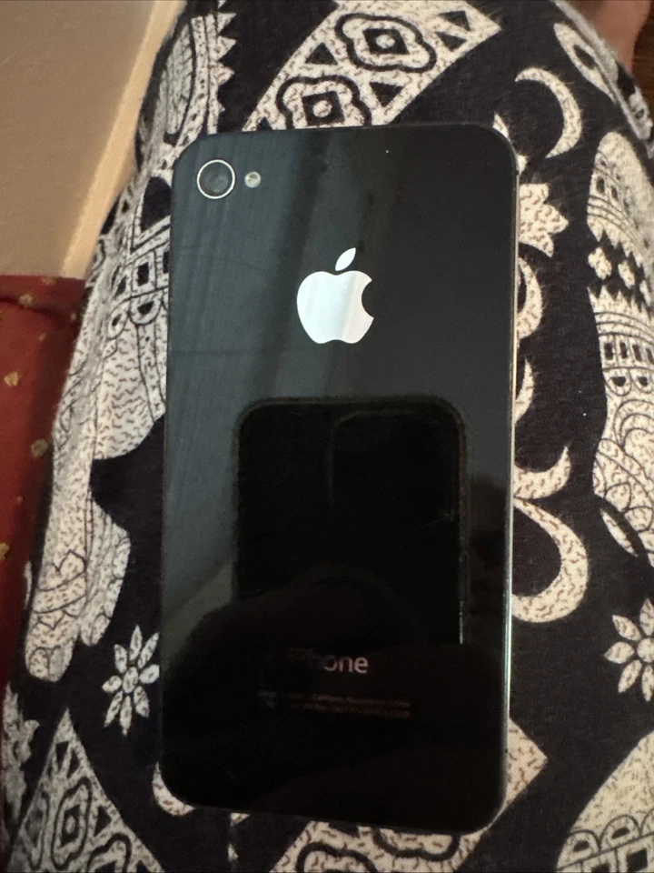 iPhone 4 Black (Verizon) A1349 8GB CDMA Fast Ship Very Good Used IOS 6.1.3 - Image 3 of 3