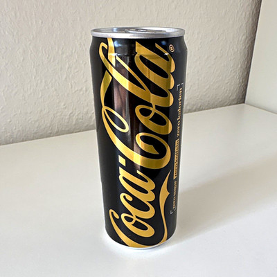 Coca-Cola Coke Zero Zero Limited Edition Dose schwarz/gold 0,33 L