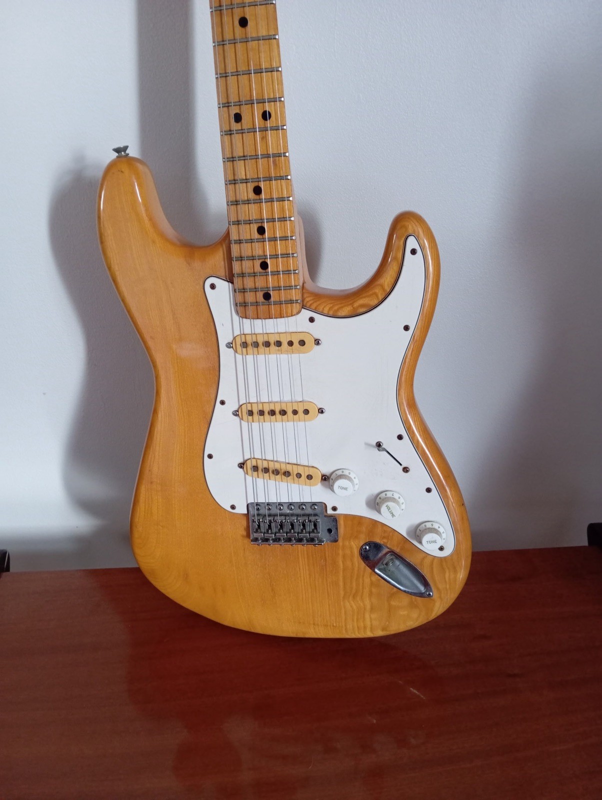 Guitare électrique El Maya