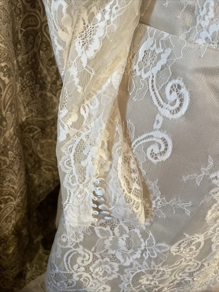 beige And White Short Wedding Dress With Lace Corset Back And Zipper Size 12 - Image 4 of 4