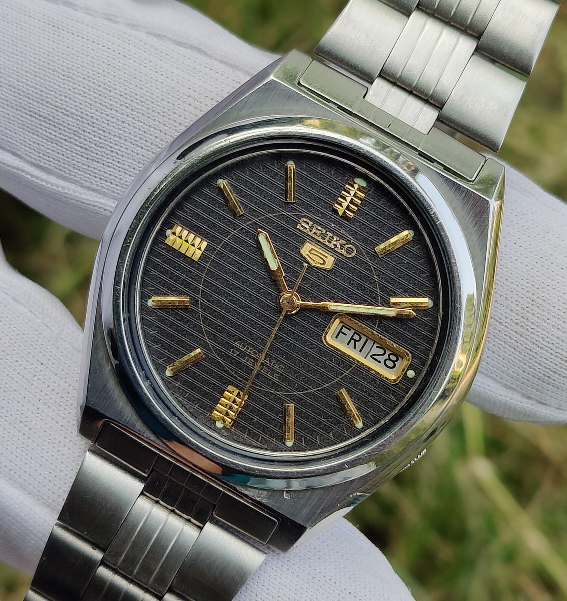 1980's Seiko 5 Automatic 7009-8763 'Black Linen Dial' Vintage