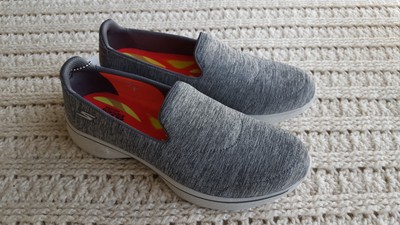 skechers goga max tennis shoes