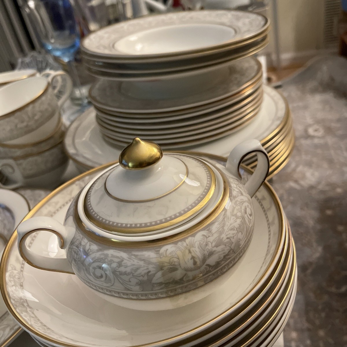 希少⭐︎ロイヤルドルトン NAPLESネイプルズ BBプレート スクエア ︎ロイヤルドルトン NAPLESネイプルズ BBプレート スクエア