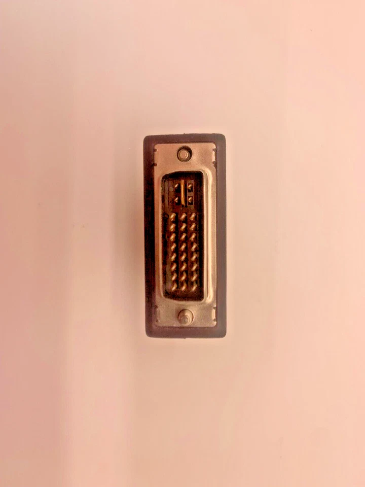 Lot of 2x EVGA 203-AD-EV01-R1 DVI-I (male) to VGA (female) DB-15 Adapter - Image 3 of 3