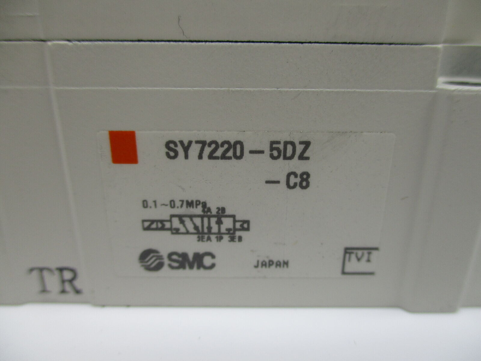 NEW IN BAG SMC SY7220-5DZ-C8 Pneumatic Valve Asy FAST SHIP FROM USA!
