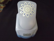 MARVY UCHIDA craft punch SCRAPBOOKING flower burst pattern