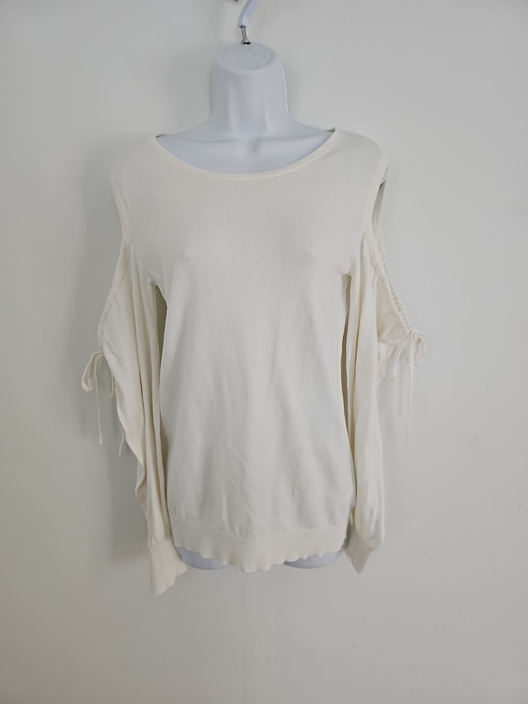 Express Ivory Pullover  Adjustable Cold Shoulder … - image 13