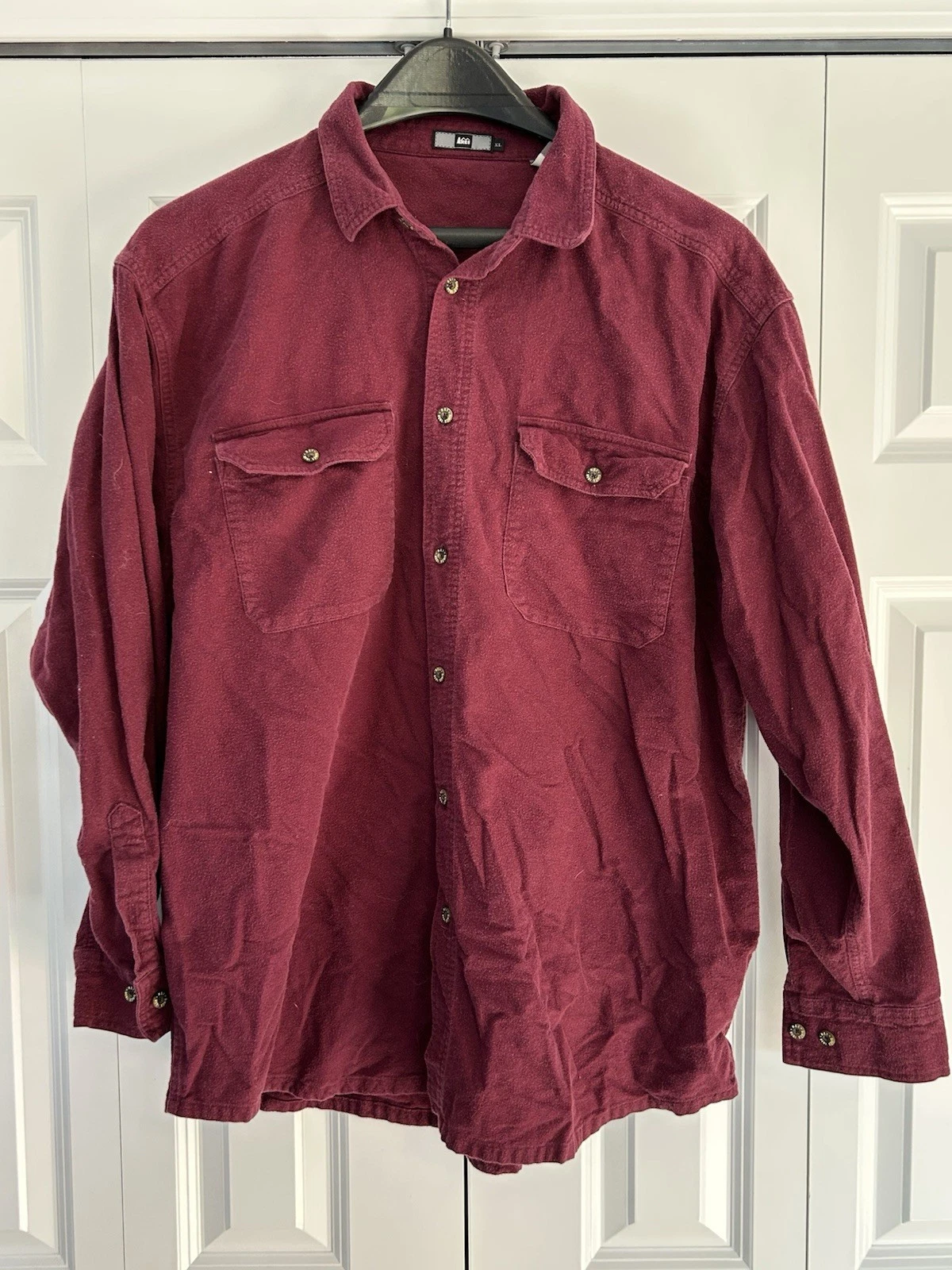 Mens REI Long Sleeve Button Down Shirt Maroon size XL