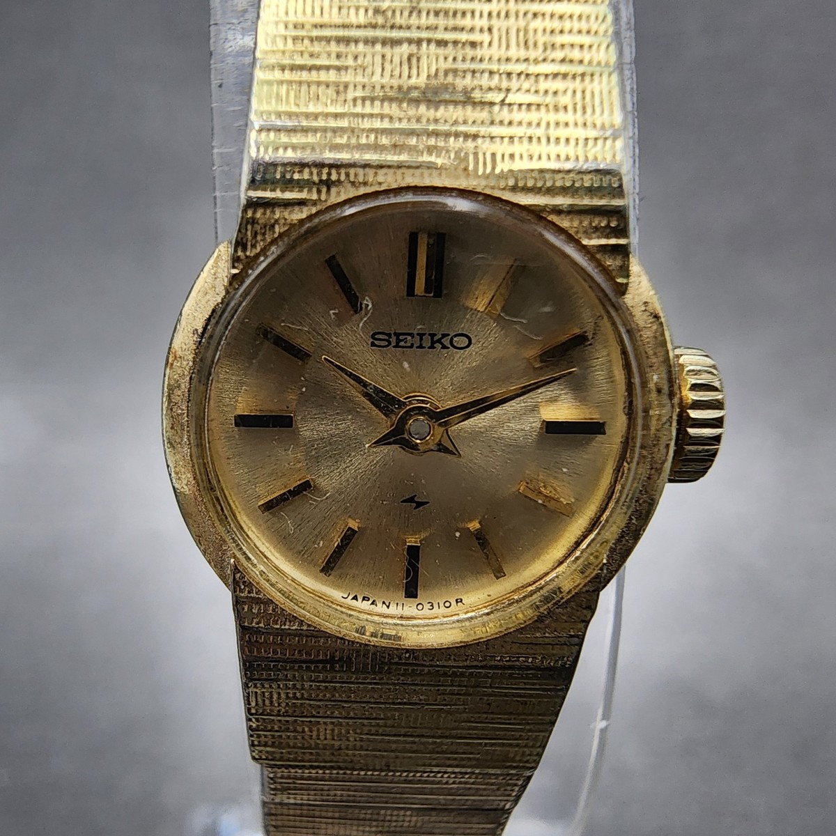 Seiko Watch Women 16mm Gold Dial Gold Tone Manual Round 11-0069