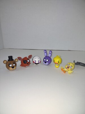 Lot of 5 Five Nights at Freddy's Mini Heads plus Chica Keychain Clip