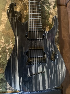Guerilla Guitars M-SR 7 String 25.5  mit Seymour Duncan Blackouts