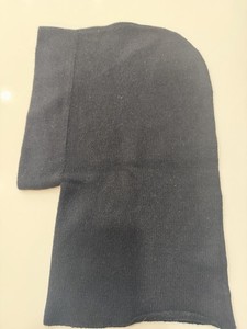NWOT LE PETIT AGNEAU Sequin Detail Gray Hood Scarf Cashmere & Angora O/S Cashmere Hood Scarf | eBay main image 4