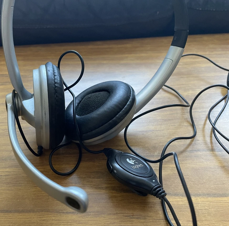 Logitech Headset headphones with mic  gaming - Image 2 of 4