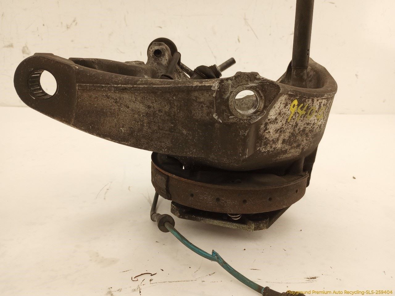 Maserati Quattroporte M139 Passenger Right Rear Spindle Knuckle Hub Fits 03-08