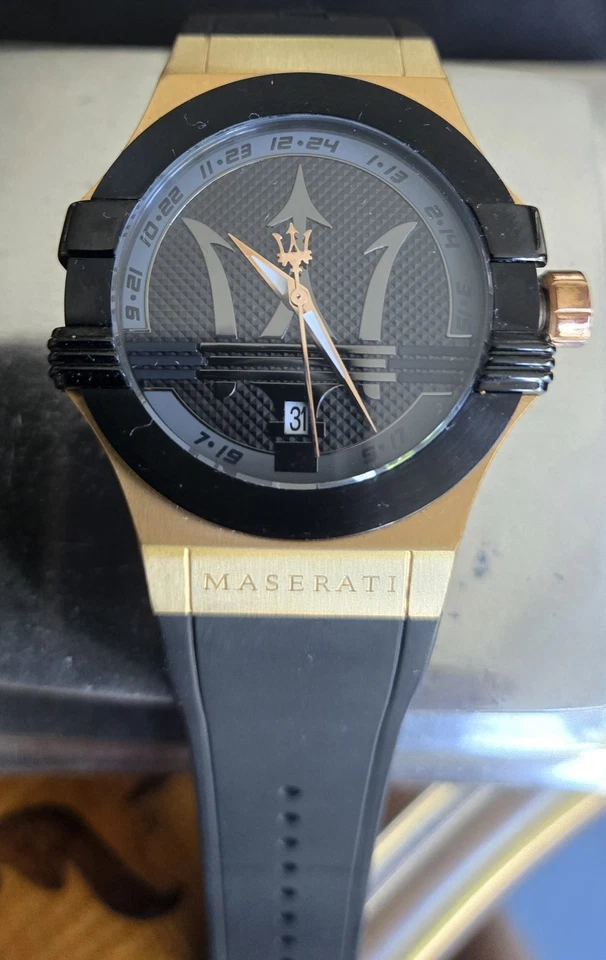 Maserati Potenza R8851108002 Mens Black Gold Quartz Round Analog Wristwatch - Image 3 of 4