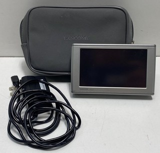 Garmin nüvi Portable GPS Navigator System
