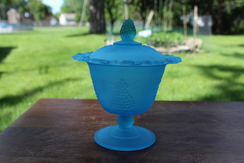 Vintage Indiana Glass Frosted Blue Pedestal Lidded Covered Candy Dish Compote